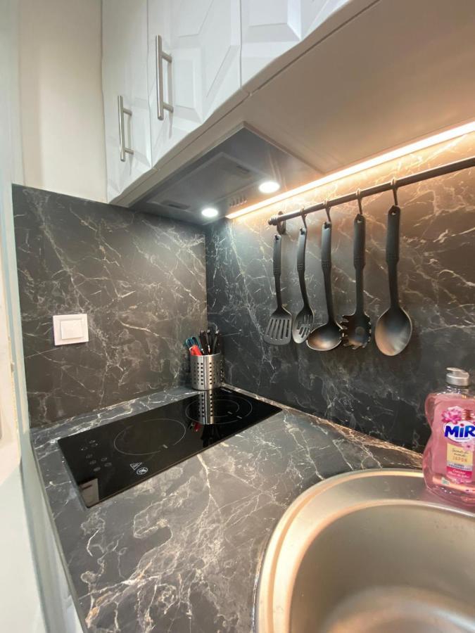 Beautiful mini Loft near Saint-Lazare Aparthotel Paris Exterior foto